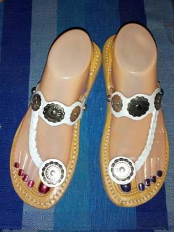 Sandalias de monedas beige/blanco