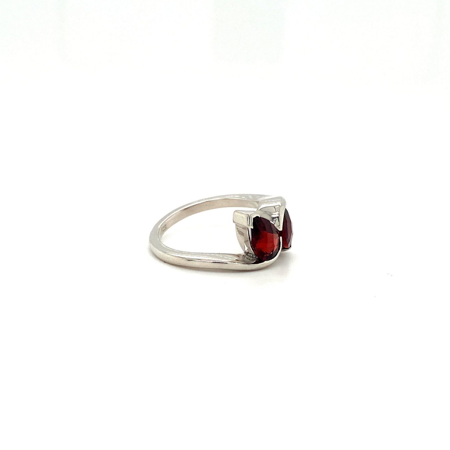 Garnet Ring in .925 Sterling Silver KSR - 19913