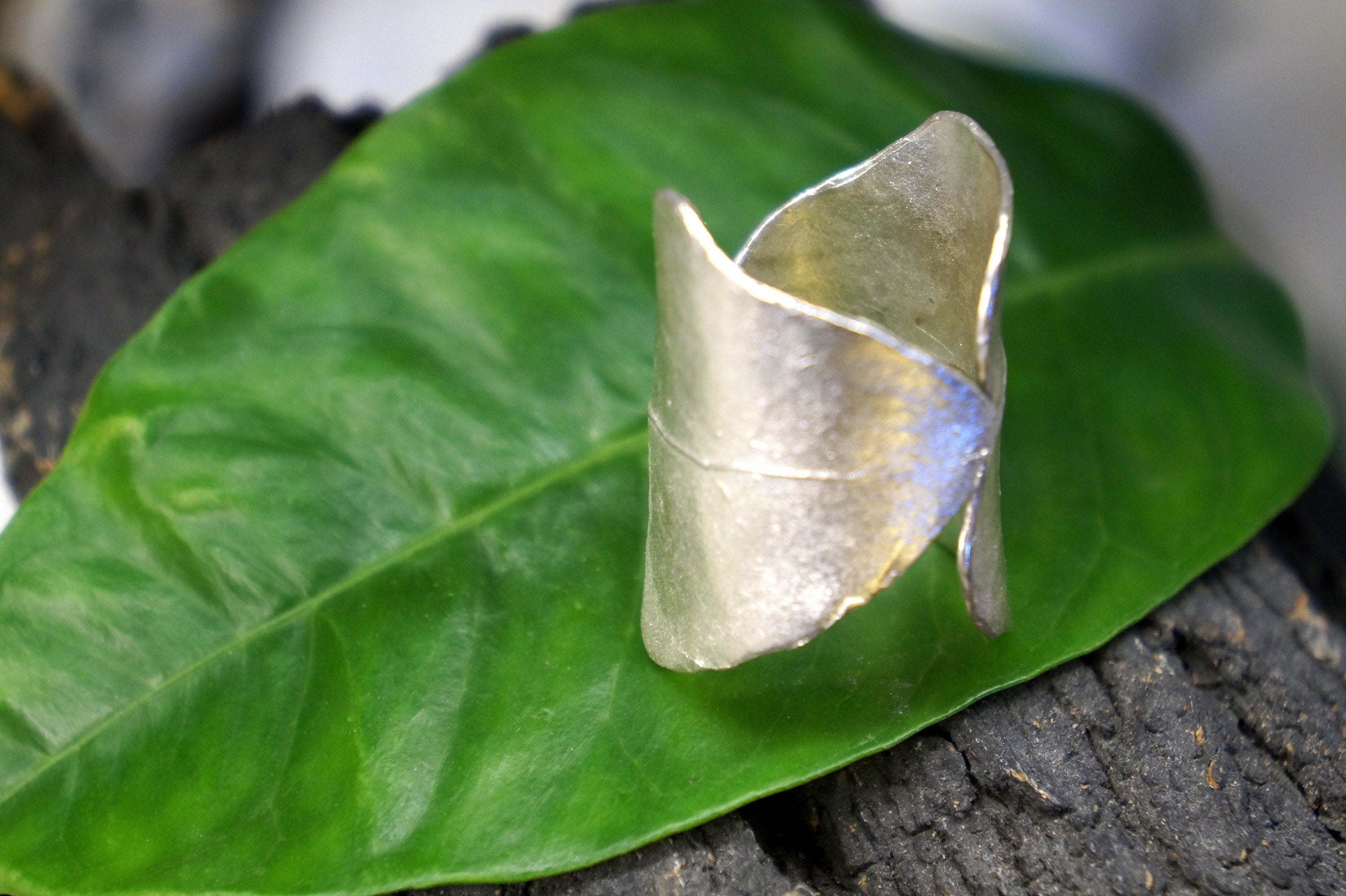 Real Ivy Leaf Silver Ring, Handmade Nature Jewelry, Organic Forest Band, Gift for Luck & Protection, Eco Sustainable Sterling Silver 925